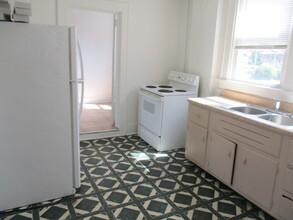 551 8th St, Unit #2B in Ambridge, PA - Building Photo - Building Photo