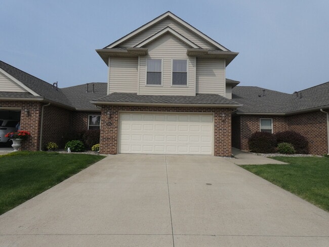 653 N Edgemere Dr in Bourbonnais, IL - Building Photo - Building Photo