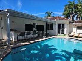 1159 N 13th Ave in Hollywood, FL - Building Photo