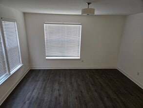 1876 McQuat Pl in Indianapolis, IN - Building Photo - Building Photo