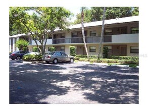 3036 Eastland Blvd in Clearwater, FL - Building Photo - Building Photo