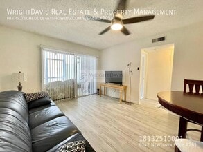 6342 Newtown Cir in Tampa, FL - Foto de edificio - Building Photo