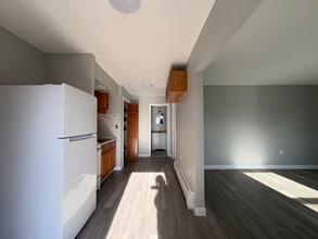 740 Ellsworth St in Bridgeport, CT - Building Photo - Building Photo