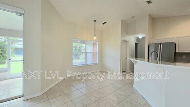 342 NE 17th St in Cape Coral, FL - Building Photo - Building Photo