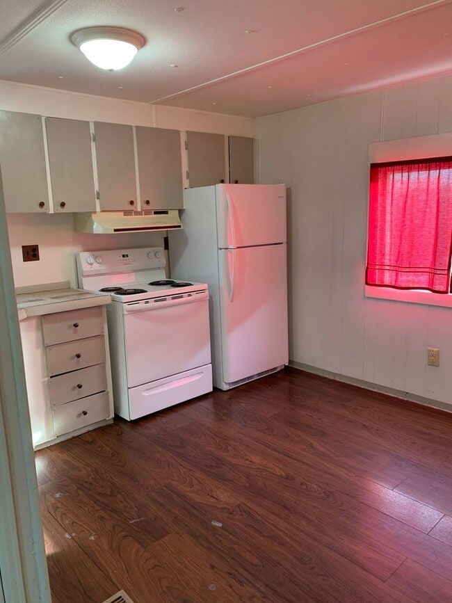 property at 1150 Forestvale Rd