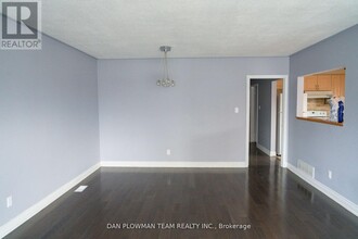 7 Berkham Rd in Toronto, ON - Building Photo - Building Photo