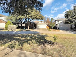 1032 Tudor House Rd in Pflugerville, TX - Building Photo - Building Photo