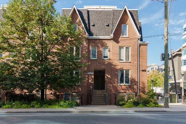 100 Strachan Ave in Toronto, ON - Building Photo - Building Photo