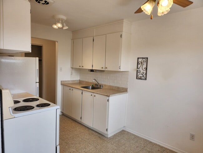 440 Woodlawn Rd E in Guelph, ON - Building Photo - Building Photo