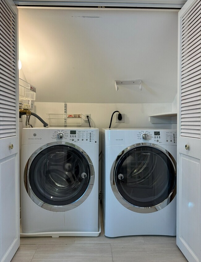 47 Alicia Rd, Unit 2 in Boston, MA - Building Photo - Building Photo