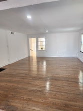 3722 Sacramento Ave in El Paso, TX - Foto de edificio - Building Photo