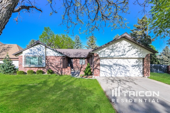 property at 3791 Vivian Ct