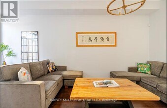 543 C Parliament St in Toronto, ON - Building Photo - Building Photo