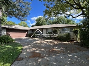 8130 Treecrest Ave in Fair Oaks, CA - Building Photo - Building Photo