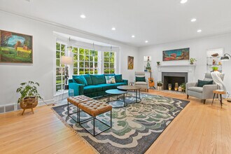 9526 Lawndale Ave in Evanston, IL - Building Photo - Building Photo