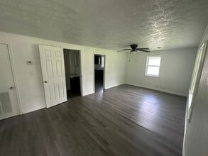 839 S Western Ave in Springfield, MO - Building Photo - Building Photo