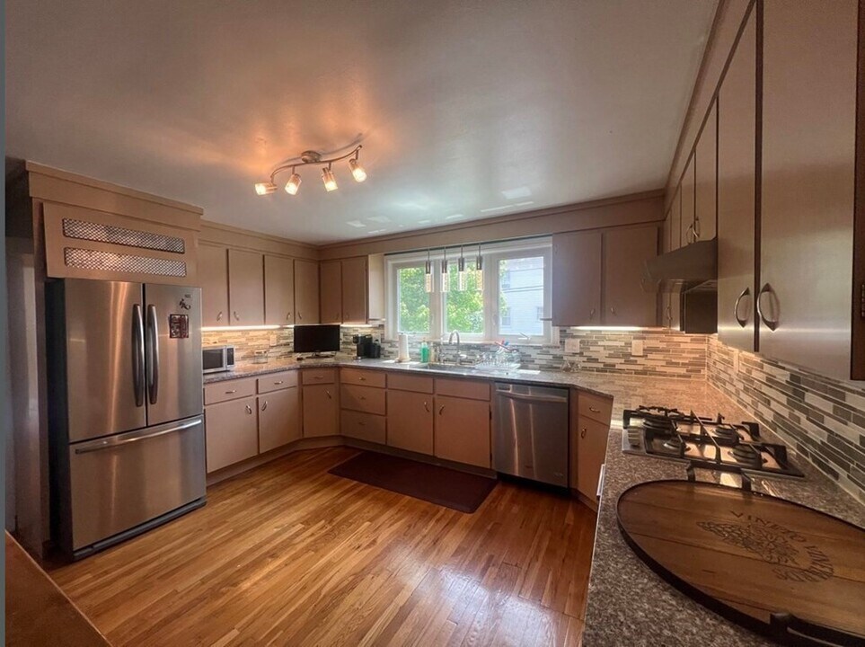 159 Willis Ave in Medford, MA - Foto de edificio