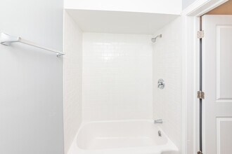 9450 Washington Rd in Niles, IL - Building Photo - Building Photo