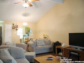 7268 Hardesty in San Antonio, TX - Building Photo - Building Photo