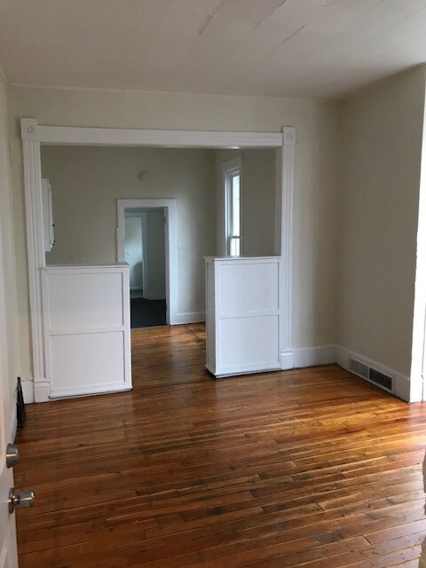 1231 Terrace St-Unit -2 in Muskegon, MI - Building Photo - Building Photo