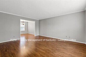 872 Burkewood Dr in Lexington, KY - Building Photo - Building Photo