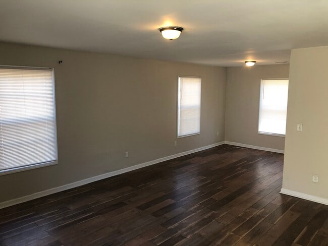 1706 Riverside Ct NE, Unit A in Conyers, GA - Foto de edificio - Building Photo