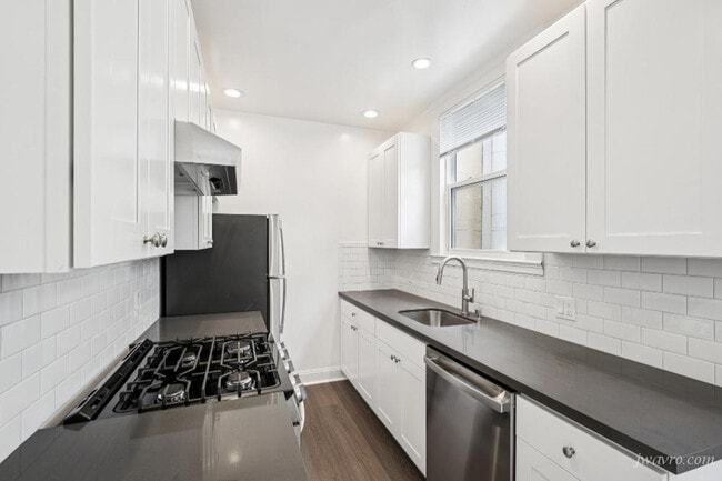 27 San Juan Ave in San Francisco, CA - Building Photo - Building Photo