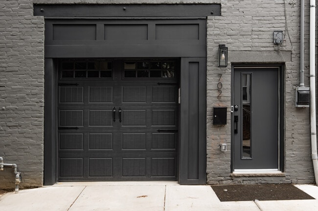 702 Alter St in Philadelphia, PA - Building Photo - Building Photo