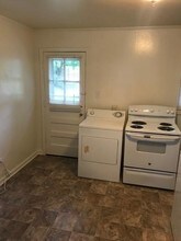 1012 Grayland St in Greensboro, NC - Building Photo - Building Photo