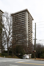 Plaza Towers in Atlanta, GA - Building Photo - Building Photo