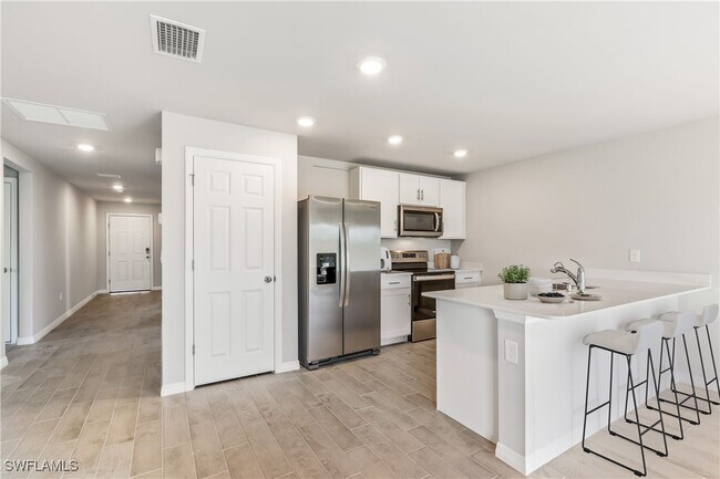 8030 Olive Cir in La Belle, FL - Building Photo - Building Photo
