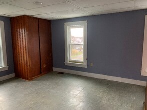 1402 E River Rd in Cortland, NY - Foto de edificio - Building Photo