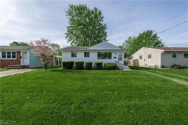 558 Walnut St in Elyria, OH - Building Photo - Building Photo