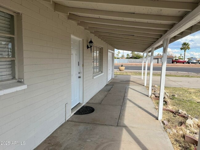 11102 W Connecticut Ave in Youngtown, AZ - Building Photo - Building Photo