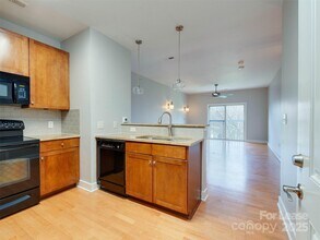 630 Calvert St in Charlotte, NC - Building Photo - Building Photo
