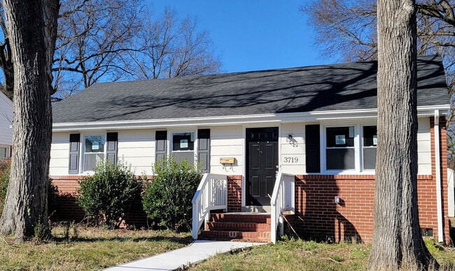 3719 Moody Ave in Richmond, VA - Foto de edificio - Building Photo