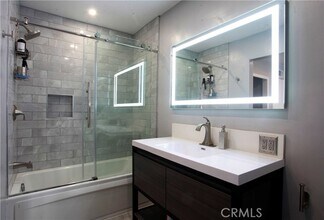 2053 Barry Ave in Los Angeles, CA - Building Photo - Building Photo