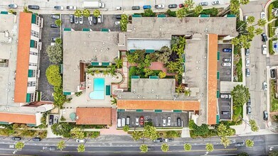 6455 La Jolla Blvd in San Diego, CA - Building Photo - Building Photo