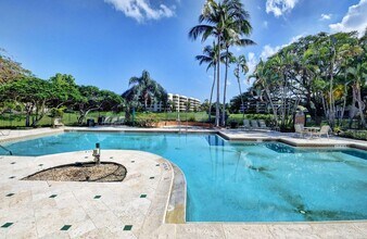 1825 Palm Cove Blvd, Unit 7-307 in Delray Beach, FL - Building Photo - Building Photo