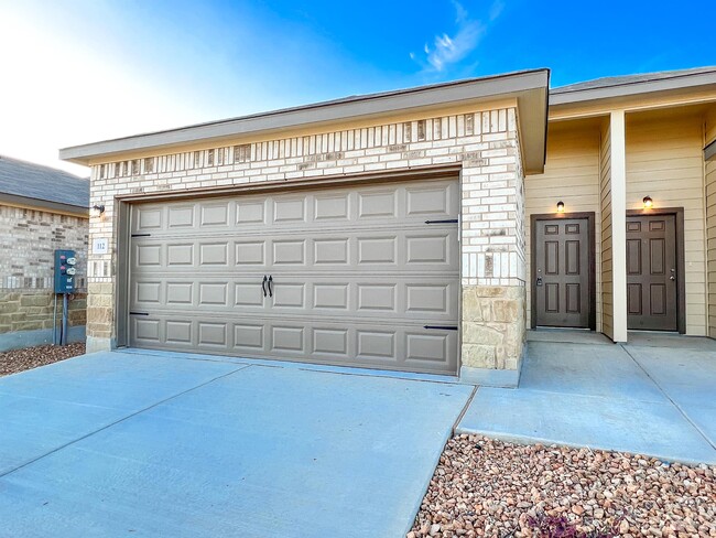 property at 112 Highland Vw