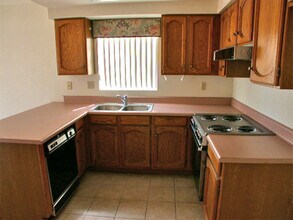 2282 W Gail Dr in Chandler, AZ - Building Photo - Building Photo