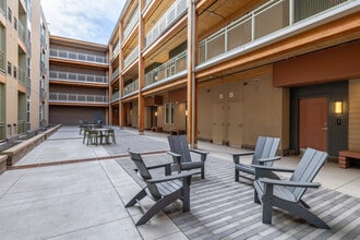 The Spoke on Coffman in Longmont, CO - Foto de edificio - Building Photo