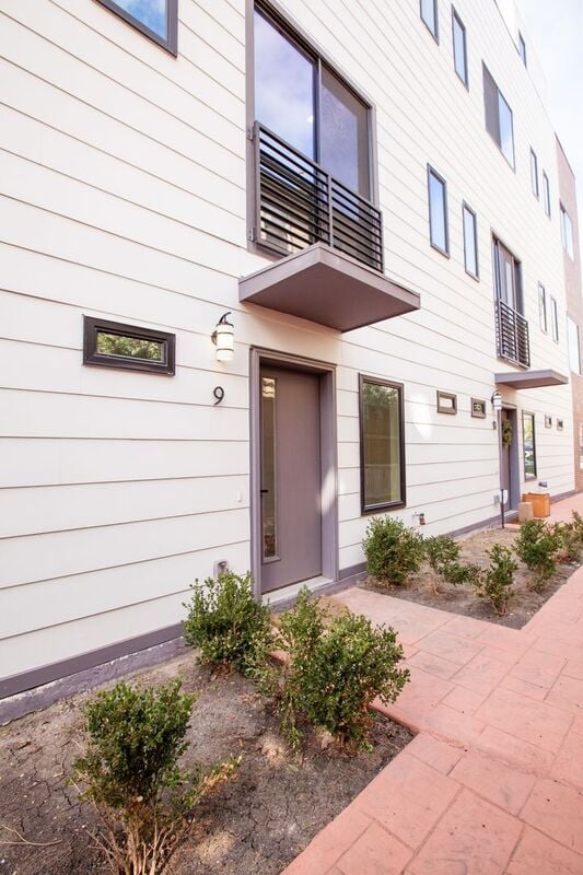 property at 2450 N Garrett Ave
