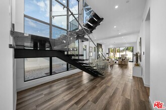 5812 Willis Ave in Los Angeles, CA - Building Photo - Building Photo