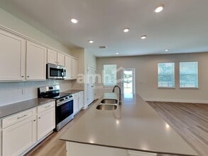 1068 Grafton Ridge Dr in Eustis, FL - Building Photo - Building Photo