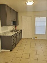 2205 Wagner Ave in Fort Worth, TX - Building Photo - Building Photo