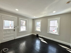 196 Greene St in Bristol, CT - Building Photo - Building Photo