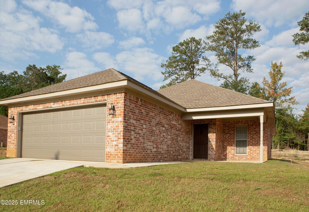 6821 10th Ave in Meridian, MS - Building Photo