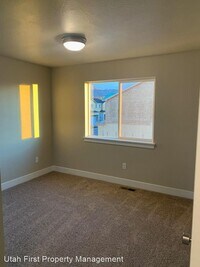 3044 175 E St photo'