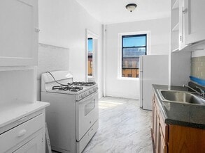 50 Fountain Pl in New Rochelle, NY - Building Photo - Building Photo